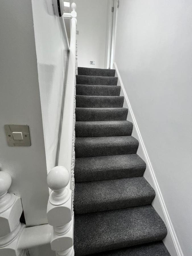 Lovely 2 Bedroom Flat With Roof Terrace In London Nw6 Экстерьер фото