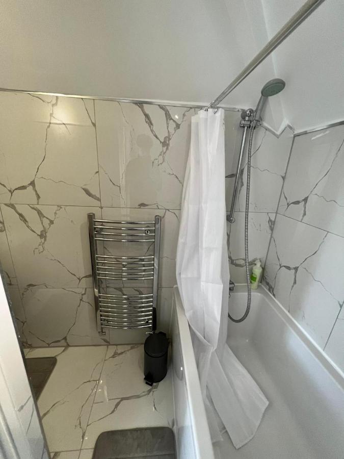 Lovely 2 Bedroom Flat With Roof Terrace In London Nw6 Экстерьер фото